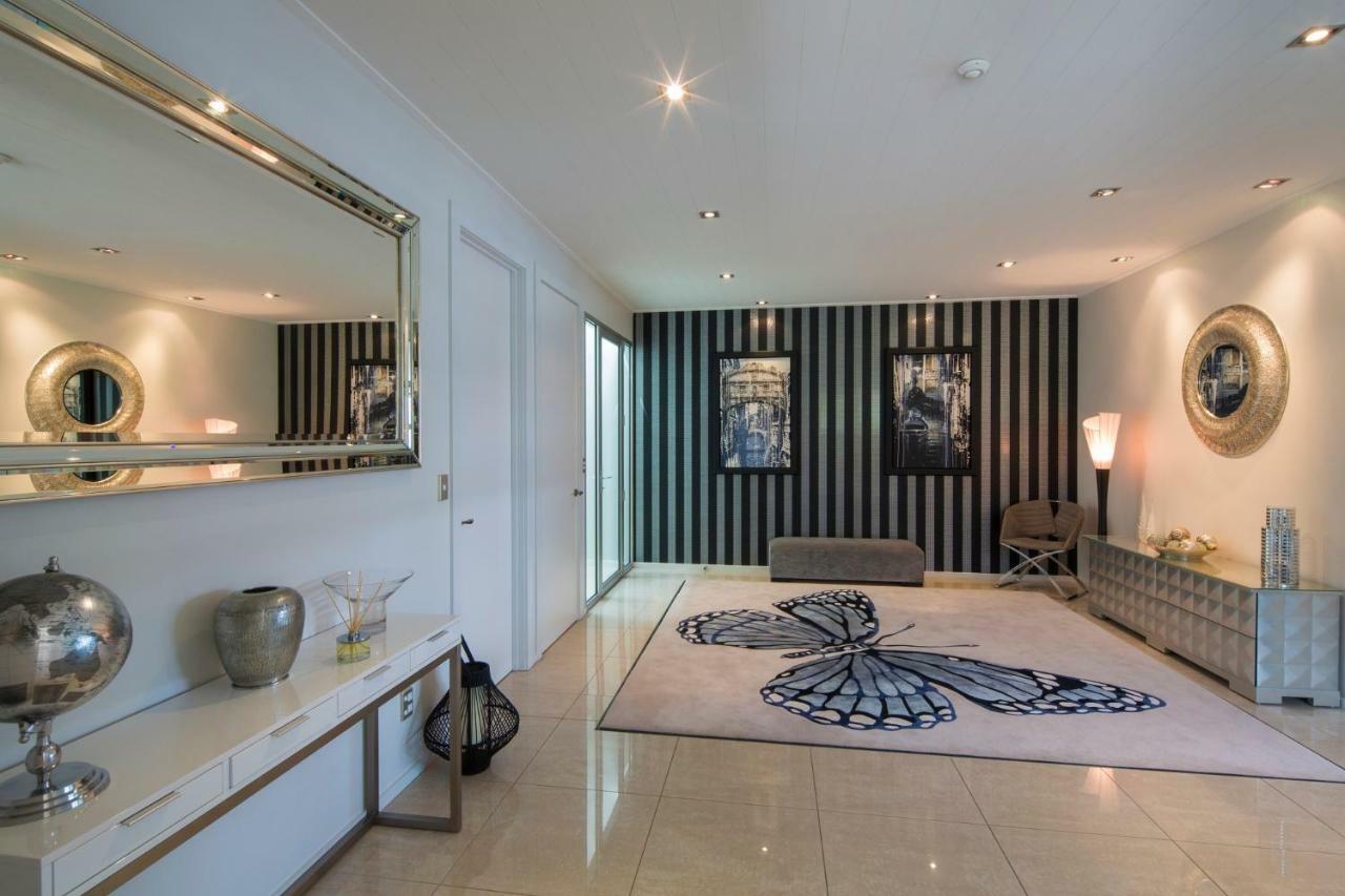 Papillon, A Relax It'S Done Luxury Holiday Home Квинстаун Экстерьер фото